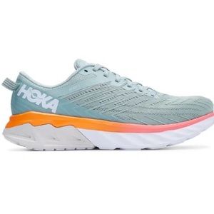 Hoka One Arahi 4